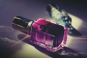 nail-polish-bottle-on-surface-1373748